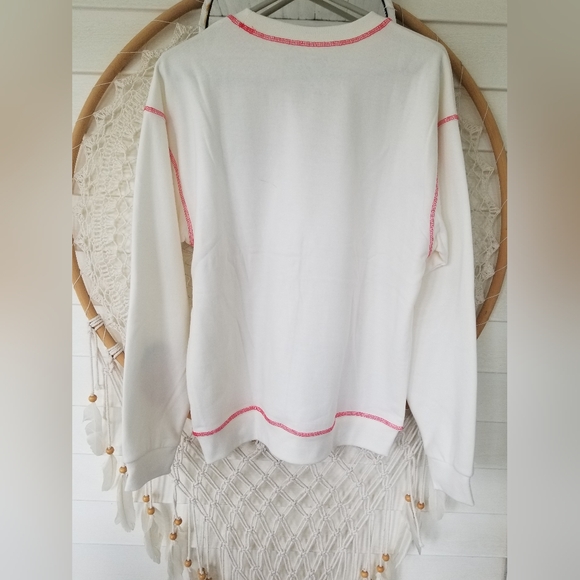 Strawberry Shortcake Creamy Sweatshirt Size Medium New - Picture 4 of 4